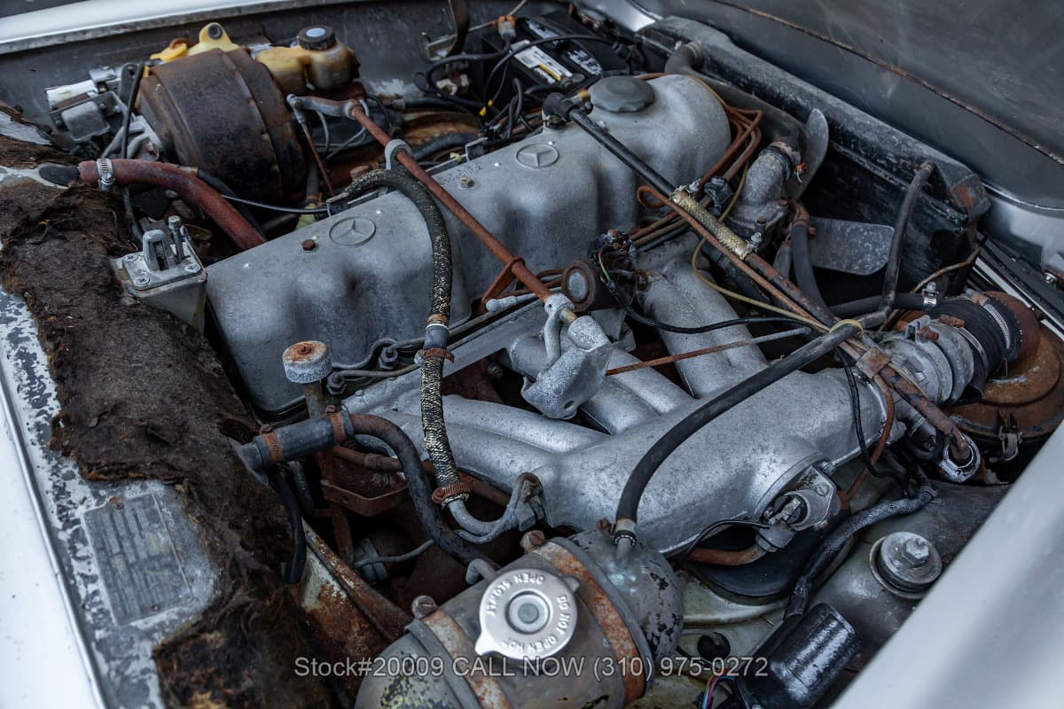 1967 Mercedes 250SL California Special thumbnail 26