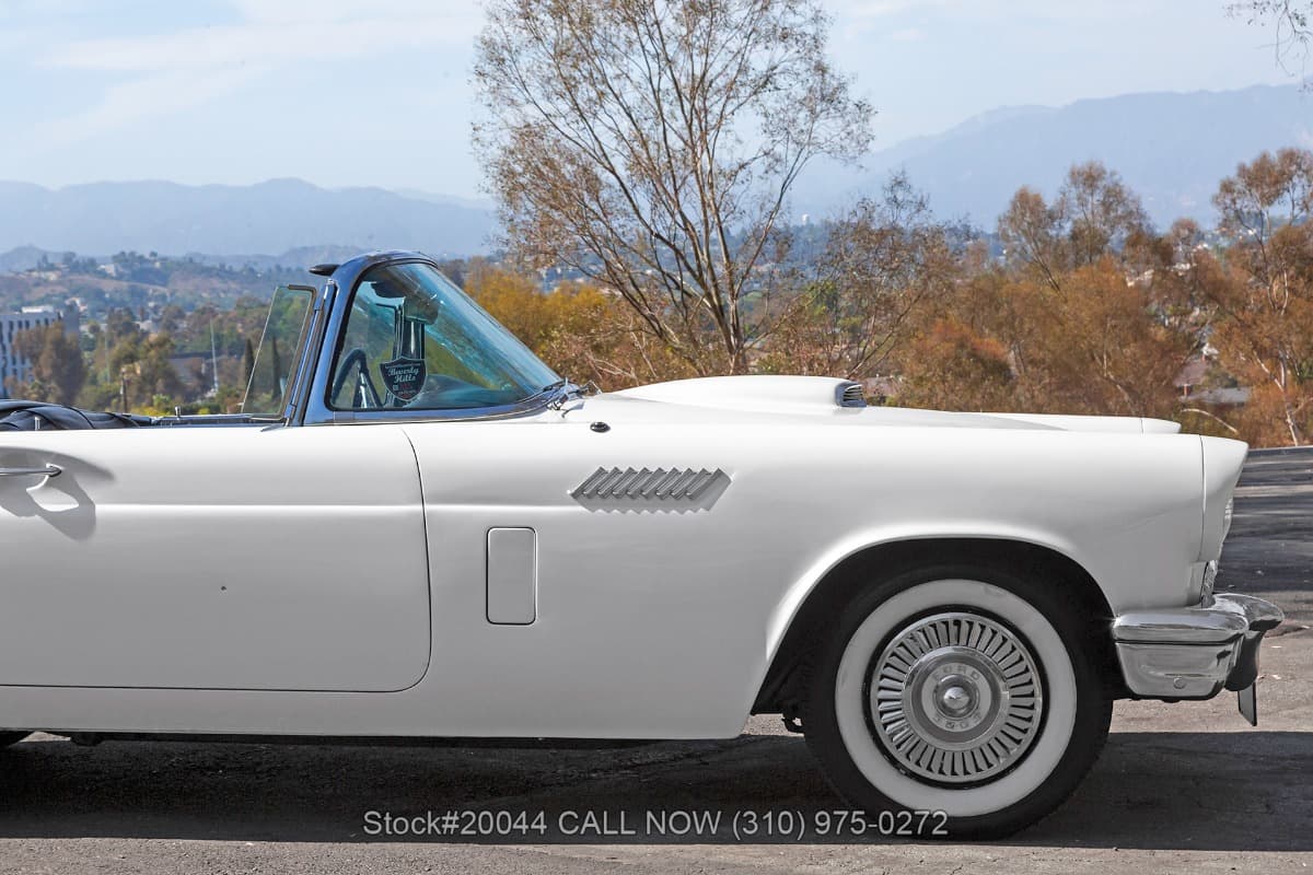 1957 Ford Thunderbird D-Code Convertible thumbnail 10