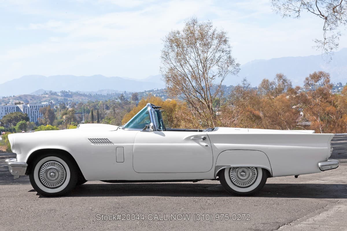 1957 Ford Thunderbird D-Code Convertible thumbnail 11