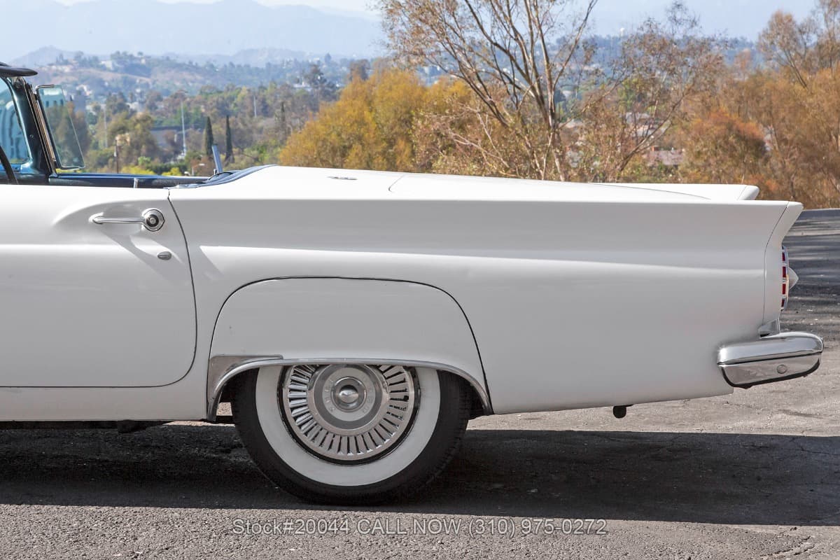 1957 Ford Thunderbird D-Code Convertible thumbnail 12