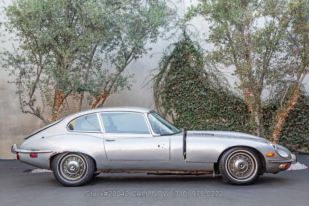 1971 Jaguar XKE V12 2+2 Series III thumbnail 4