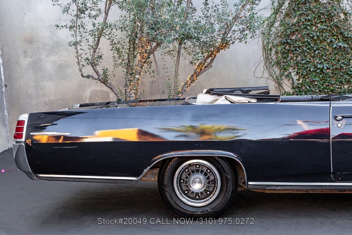 1963 Pontiac Bonneville Convertible thumbnail 13