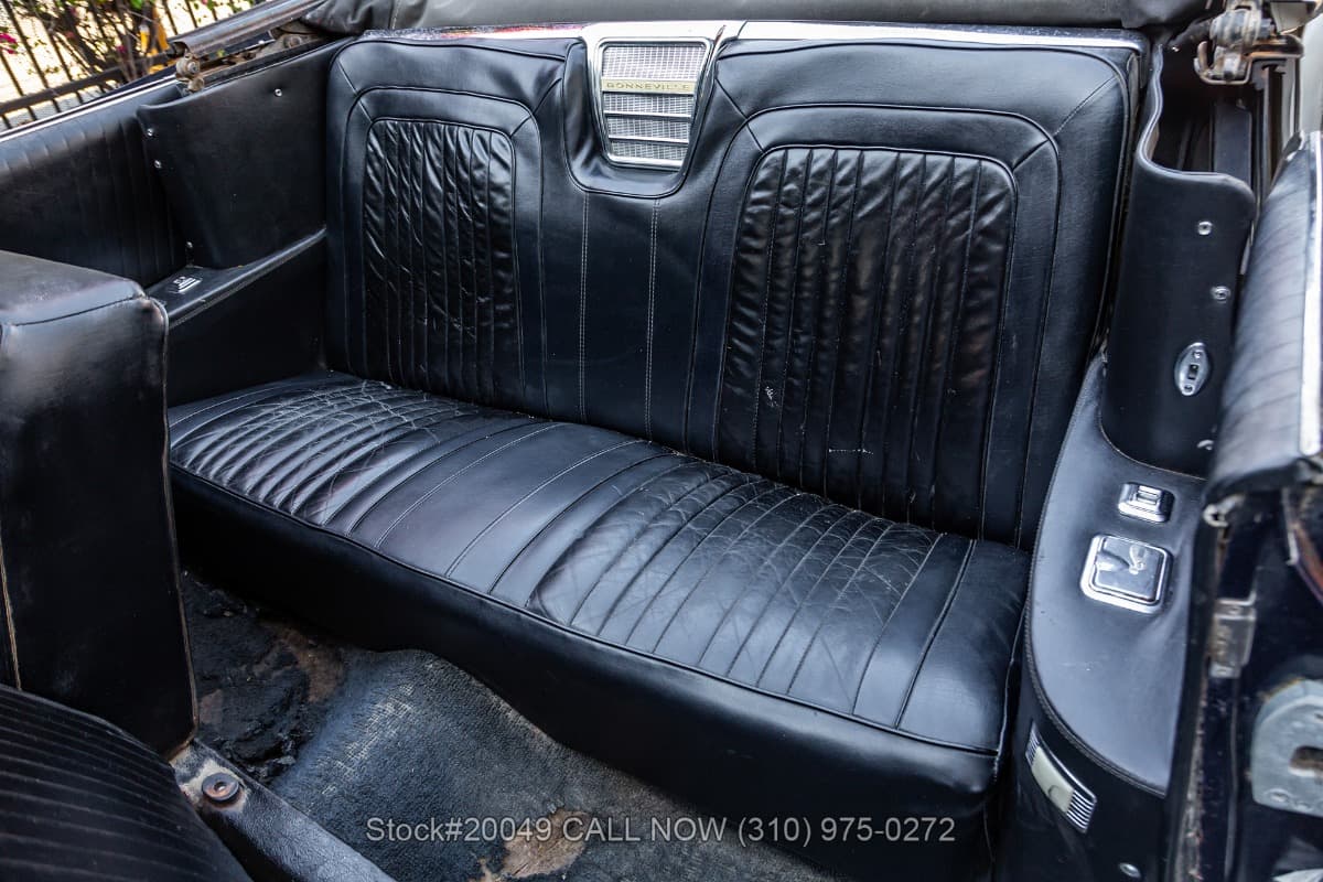 1963 Pontiac Bonneville Convertible thumbnail 16