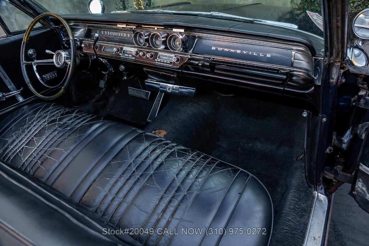1963 Pontiac Bonneville Convertible thumbnail 20
