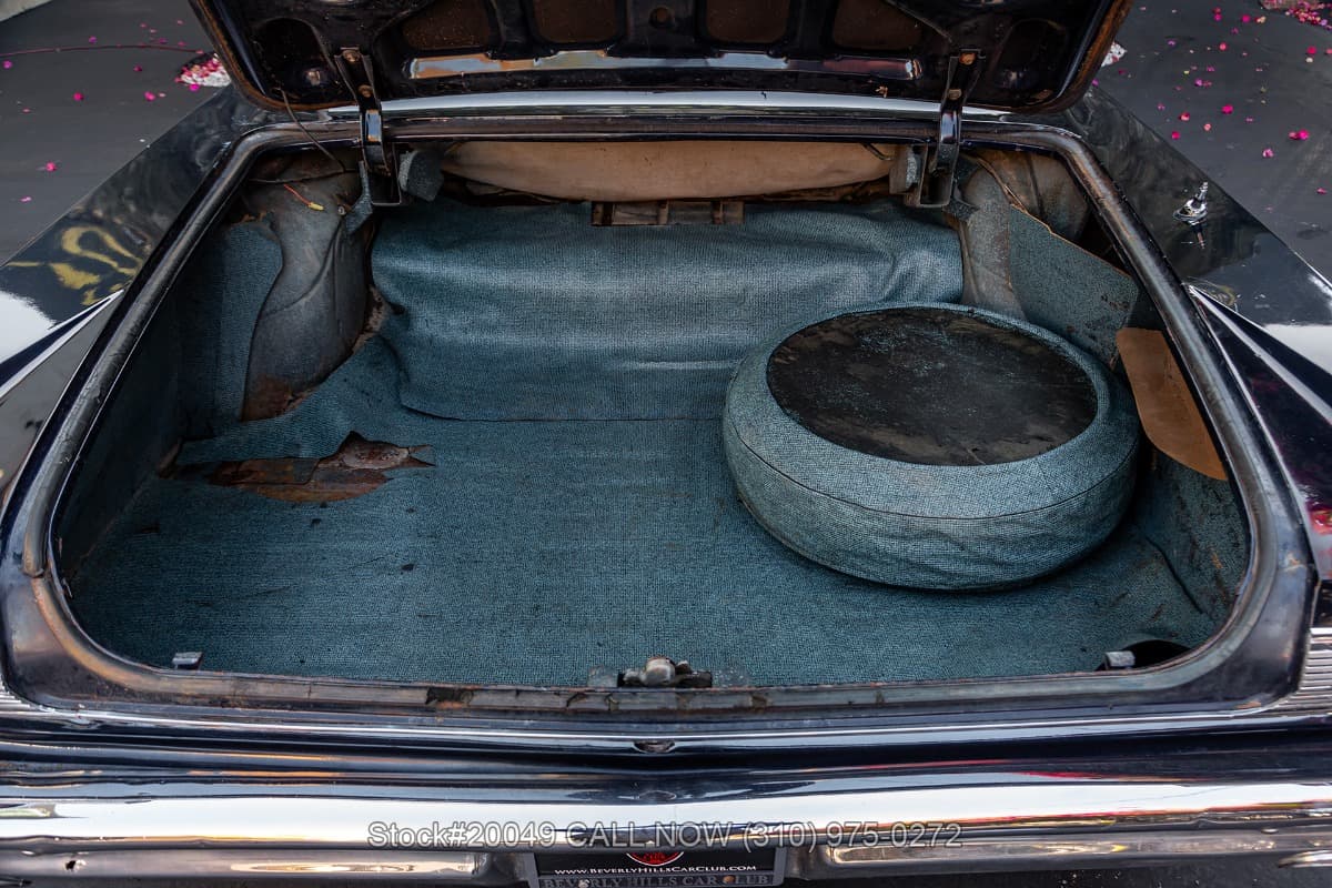 1963 Pontiac Bonneville Convertible thumbnail 21