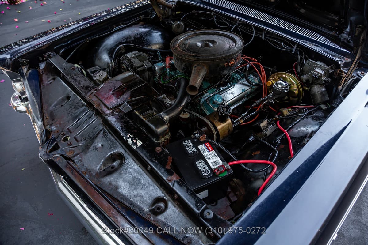 1963 Pontiac Bonneville Convertible thumbnail 24