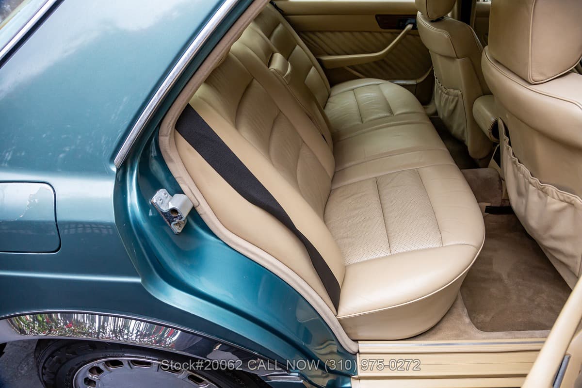1989 Mercedes 300SE thumbnail 15