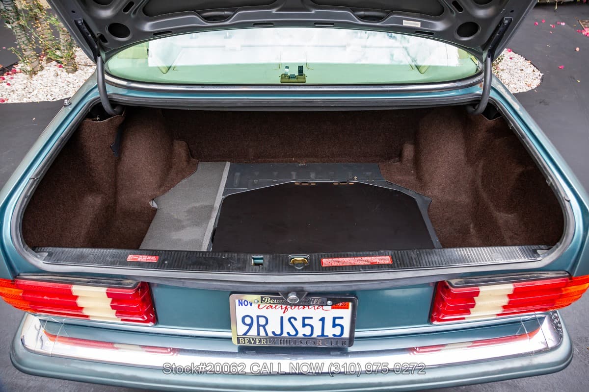 1989 Mercedes 300SE thumbnail 21