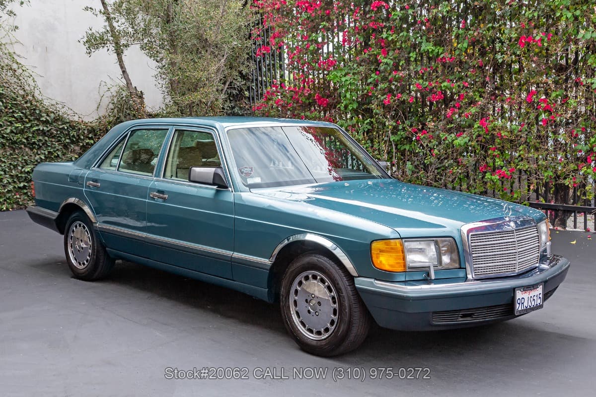 1989 Mercedes 300SE thumbnail 3