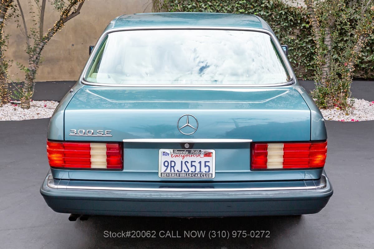 1989 Mercedes 300SE thumbnail 5