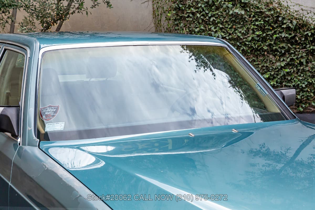 1989 Mercedes 300SE thumbnail 7