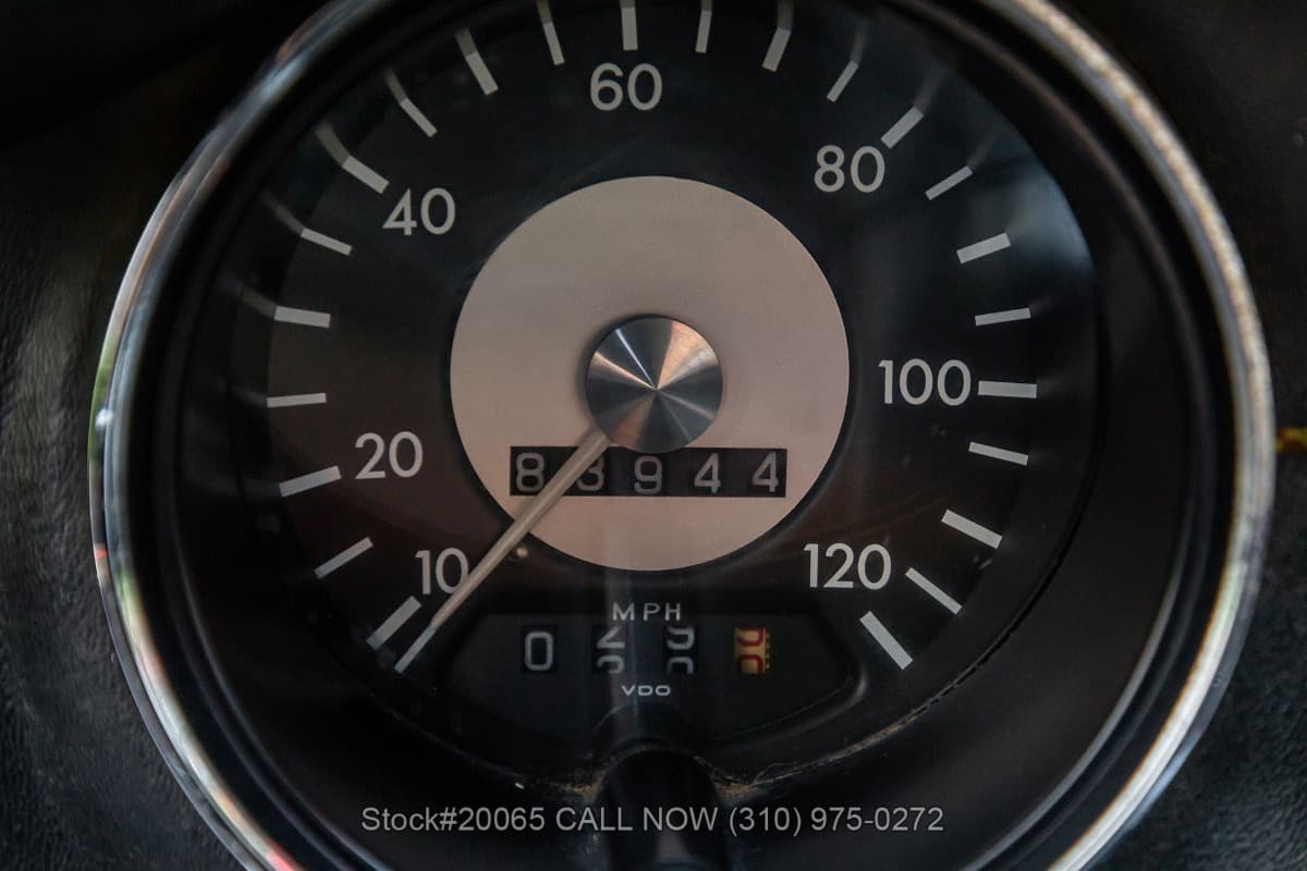 1973 Volkswagen Karmann Ghia Coupe thumbnail 15