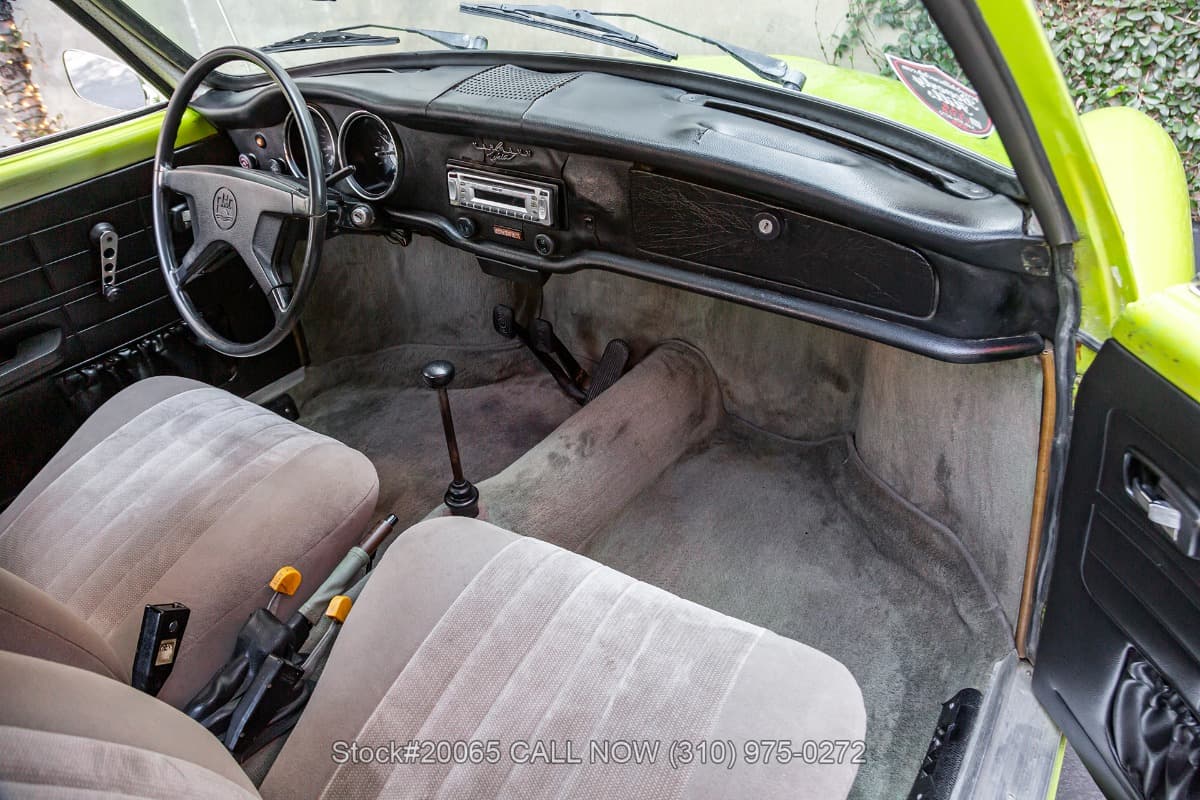 1973 Volkswagen Karmann Ghia Coupe thumbnail 17