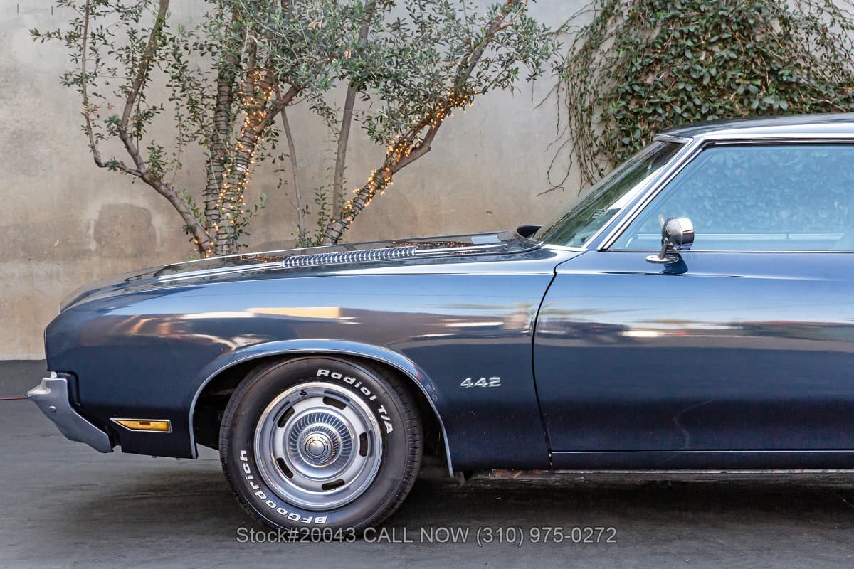 1971 Oldsmobile Cutlass S 2-Door Coupe thumbnail 11