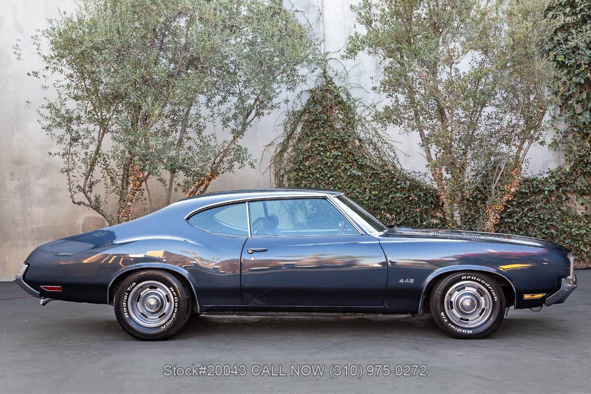 1971 Oldsmobile Cutlass S 2-Door Coupe thumbnail 4