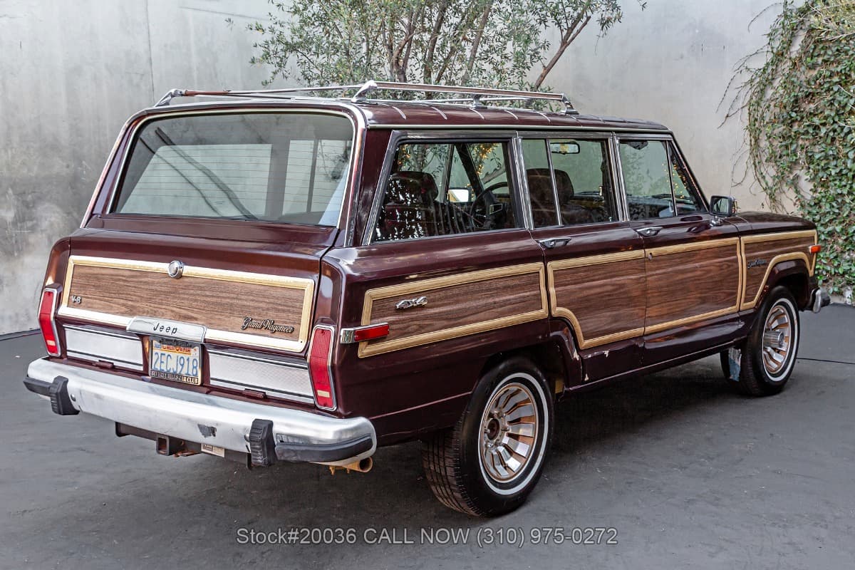 1987 Jeep Grand Wagoneer thumbnail 5