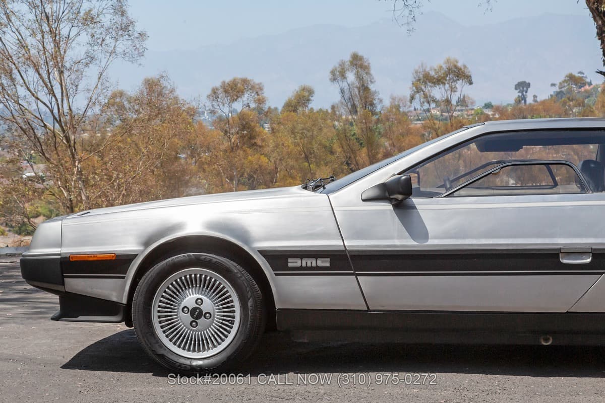 1981 DeLorean DMC-12 thumbnail 11