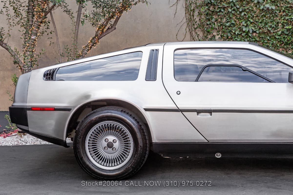 1981 DeLorean DMC-12 thumbnail 7