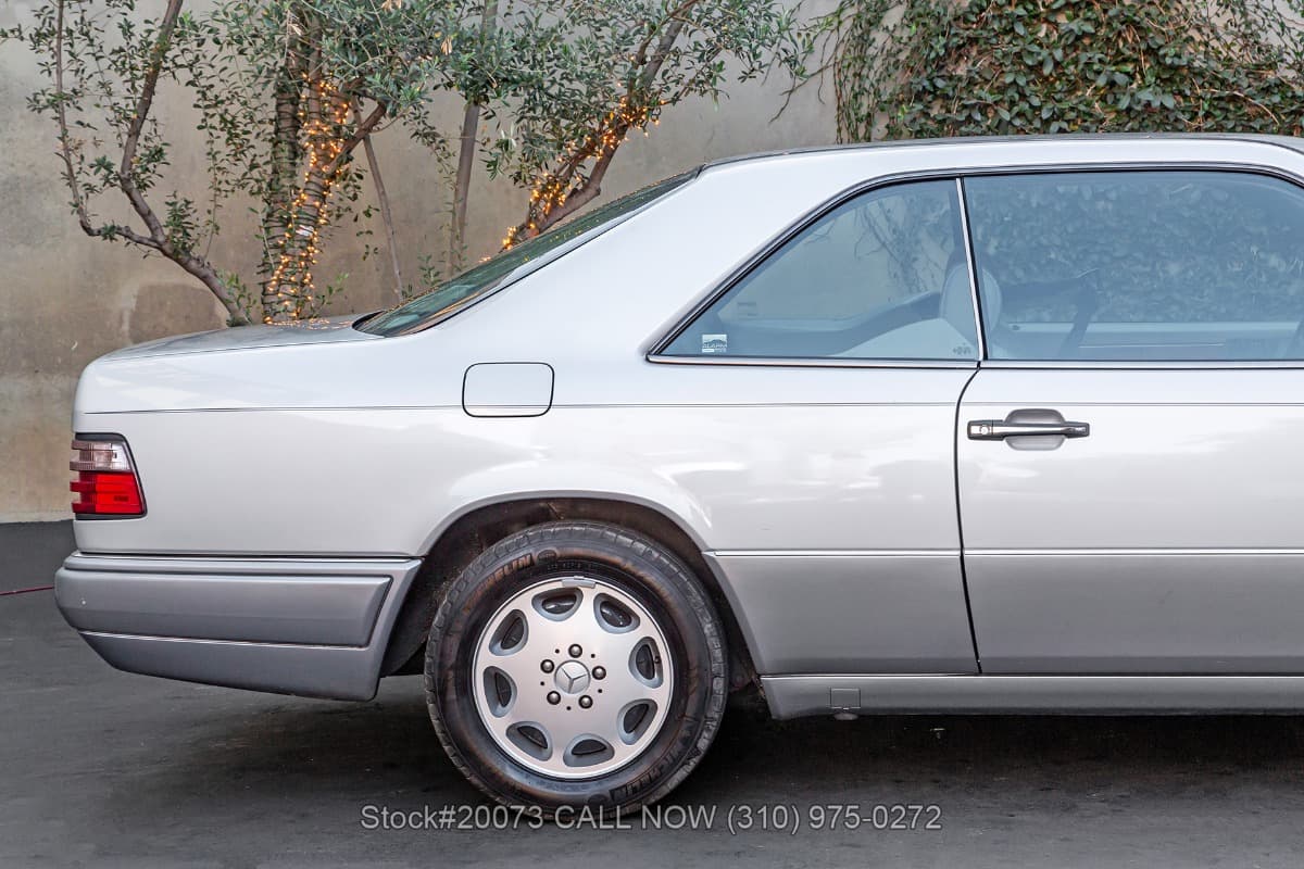 1994 Mercedes E320 Coupe thumbnail 8