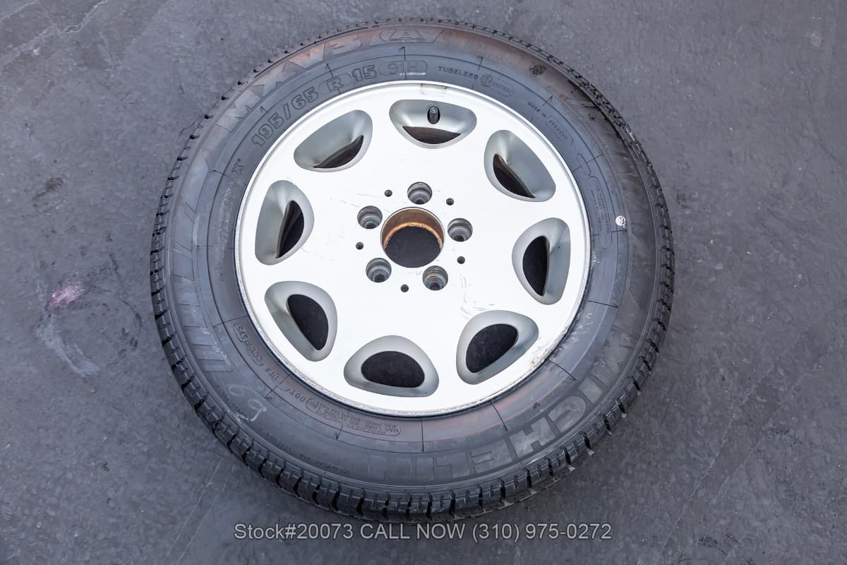 1994 Mercedes E320 Coupe thumbnail 29