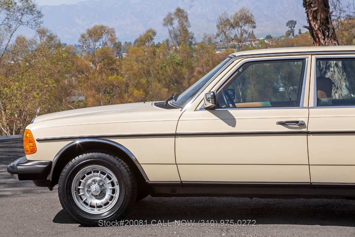 1983 Mercedes 300D Turbodiesel Sedan thumbnail 6