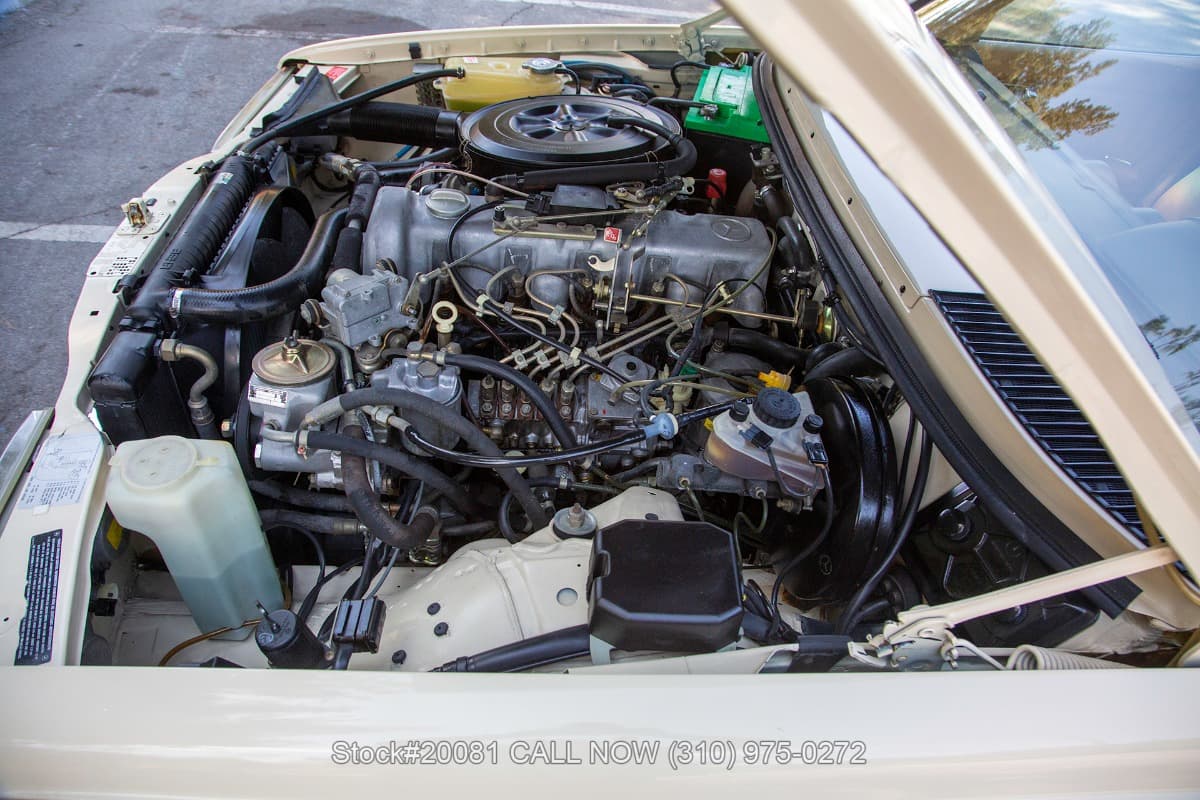 1983 Mercedes 300D Turbodiesel Sedan thumbnail 14