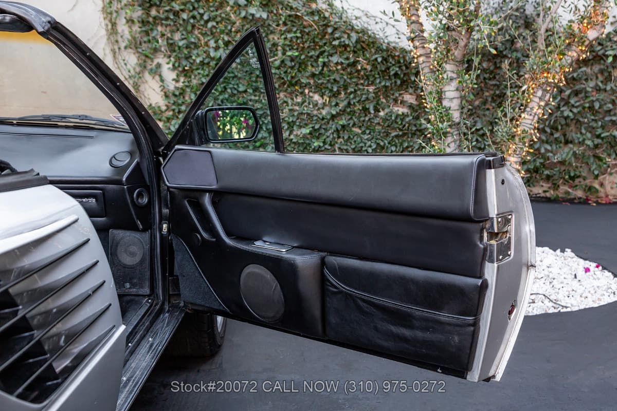 1984 Ferrari Mondial Cabriolet thumbnail 18