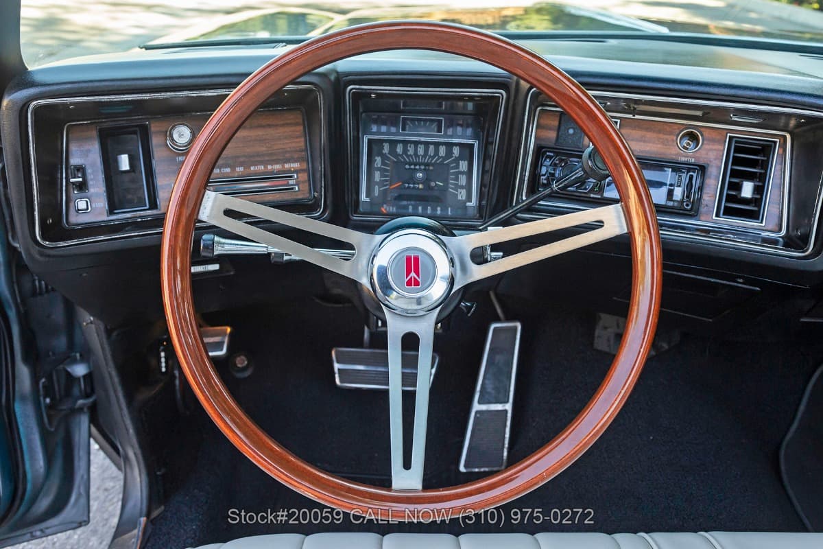 1972 Oldsmobile Delta 88 Royale Convertible thumbnail 17