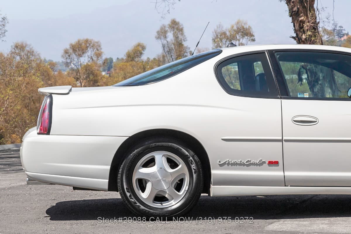 2003 Chevrolet Monte Carlo SS thumbnail 9