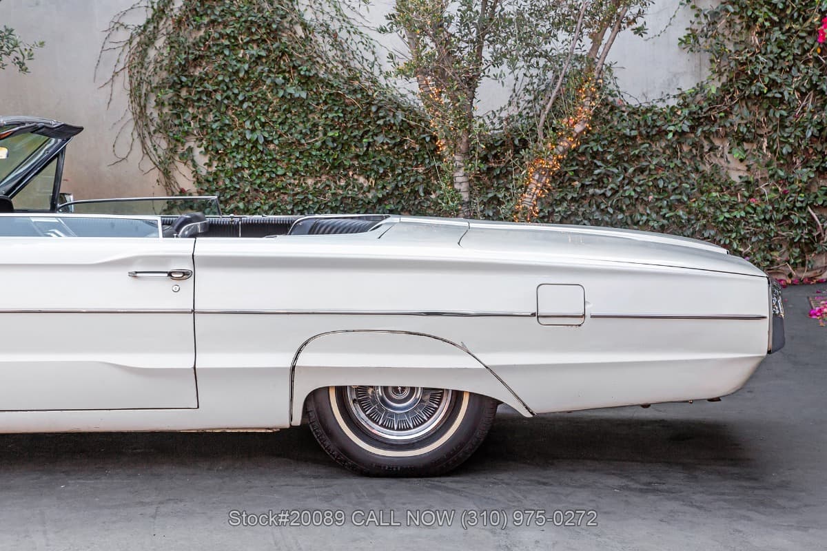 1964 Ford Thunderbird Convertible thumbnail 13