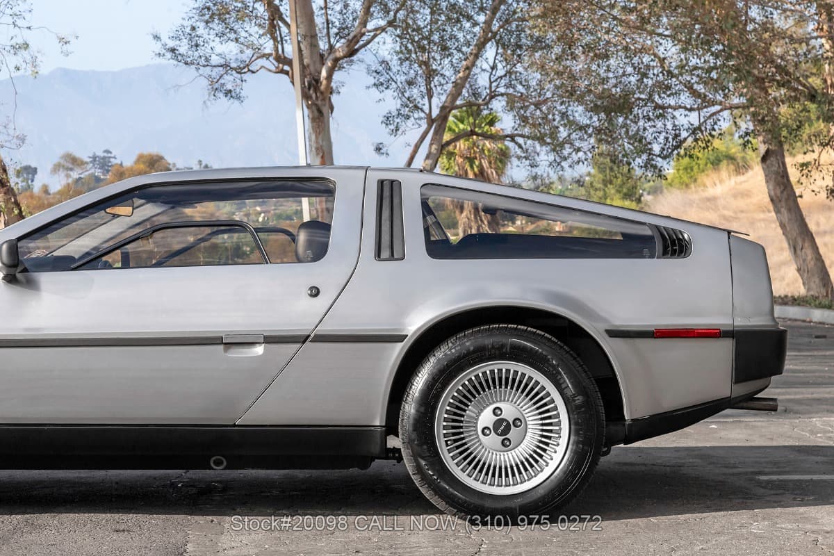 1981 DeLorean DMC-12 5-Speed thumbnail 10