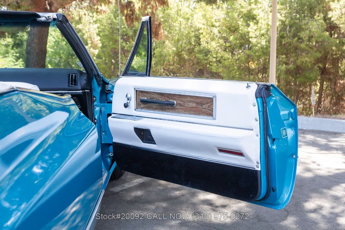 1968 Cadillac Deville Convertible thumbnail 21