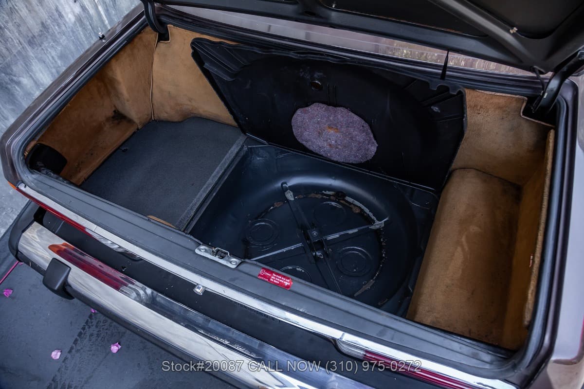 1986 Mercedes 560SL with 2 tops thumbnail 23