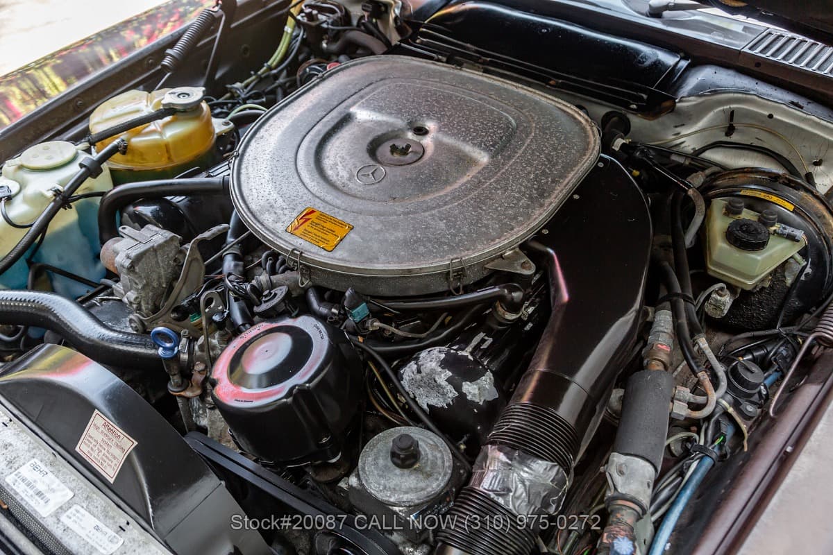 1986 Mercedes 560SL with 2 tops thumbnail 24