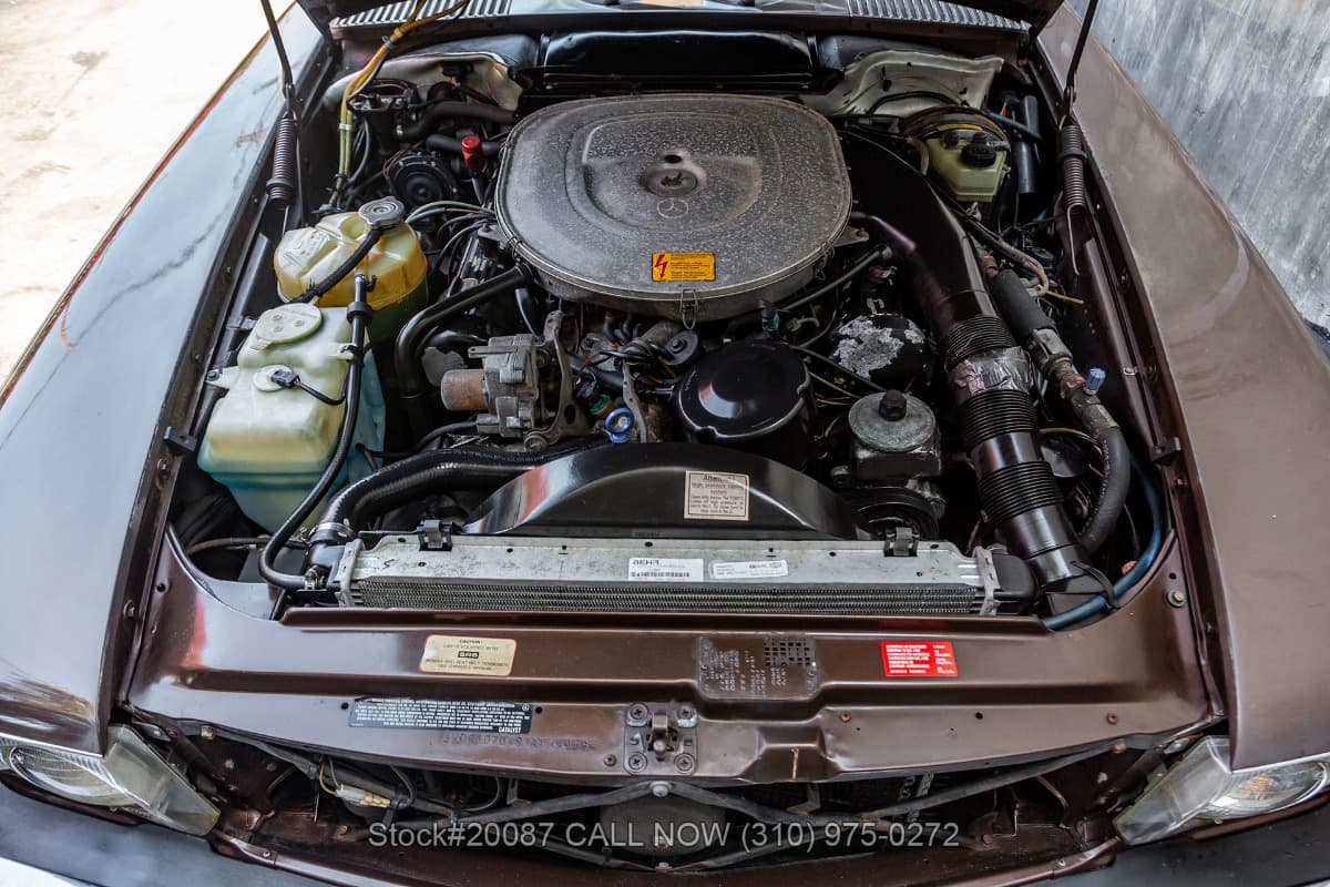 1986 Mercedes 560SL with 2 tops thumbnail 25