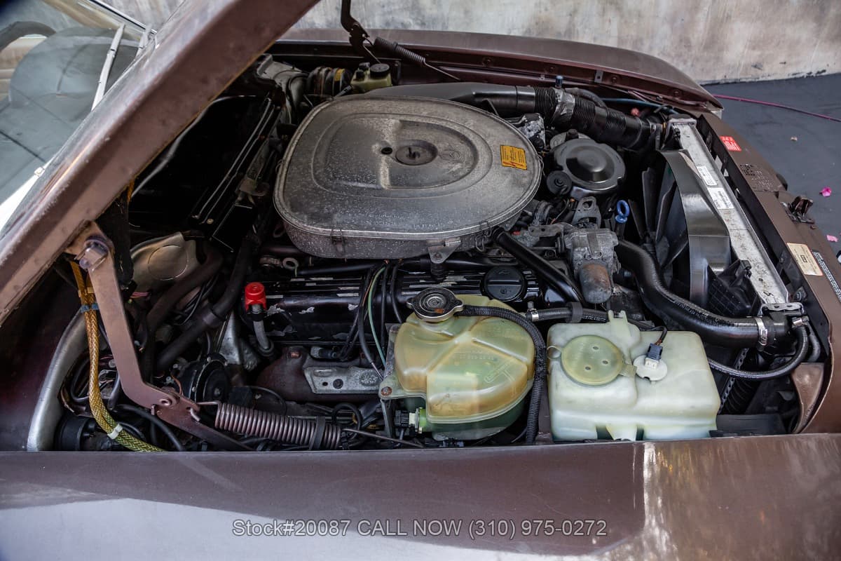 1986 Mercedes 560SL with 2 tops thumbnail 26