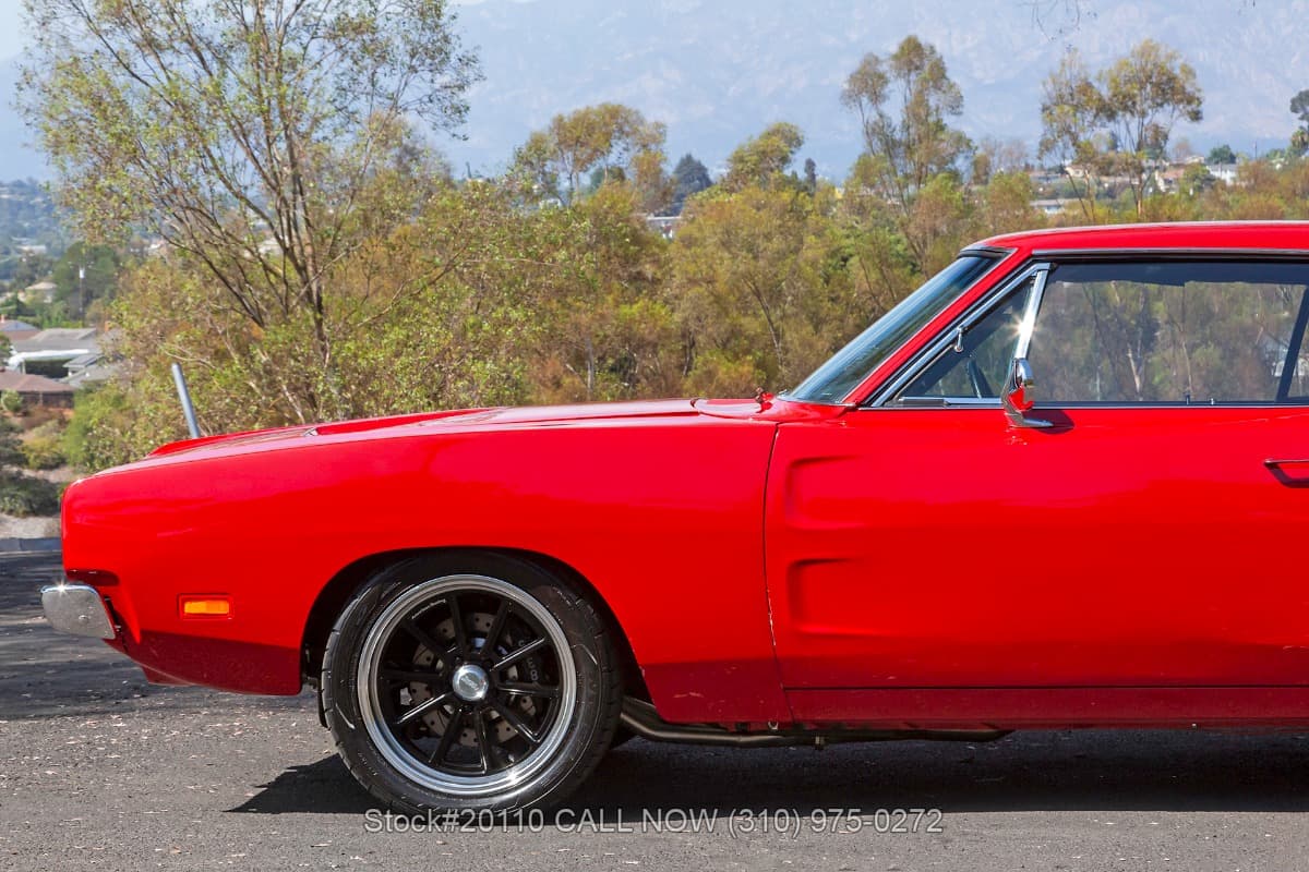 1969 Dodge Charger High-End Restomod thumbnail 8
