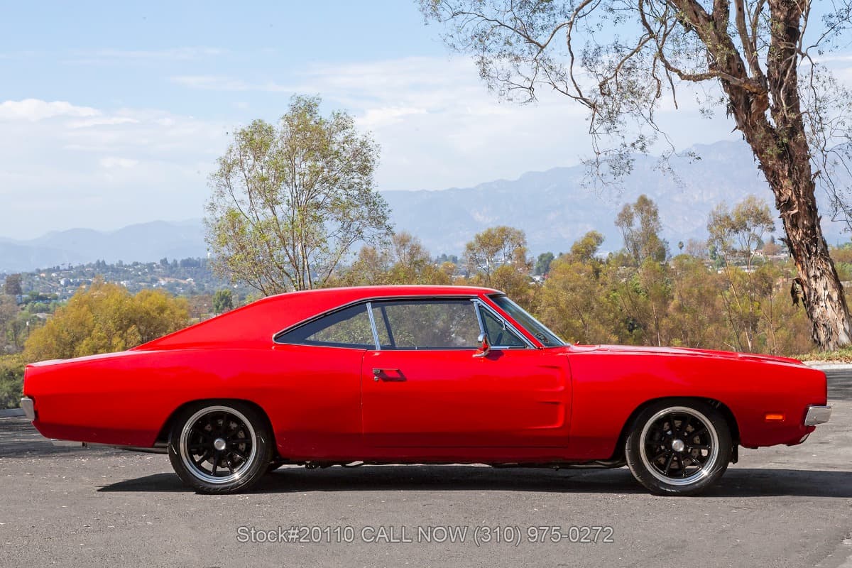 1969 Dodge Charger High-End Restomod thumbnail 3