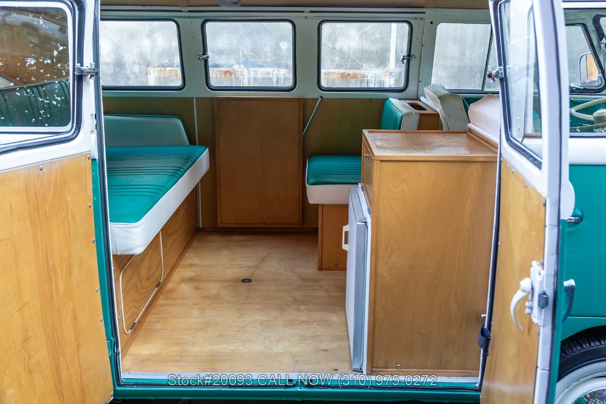 1966 Volkswagen Type 2 Bus thumbnail 13