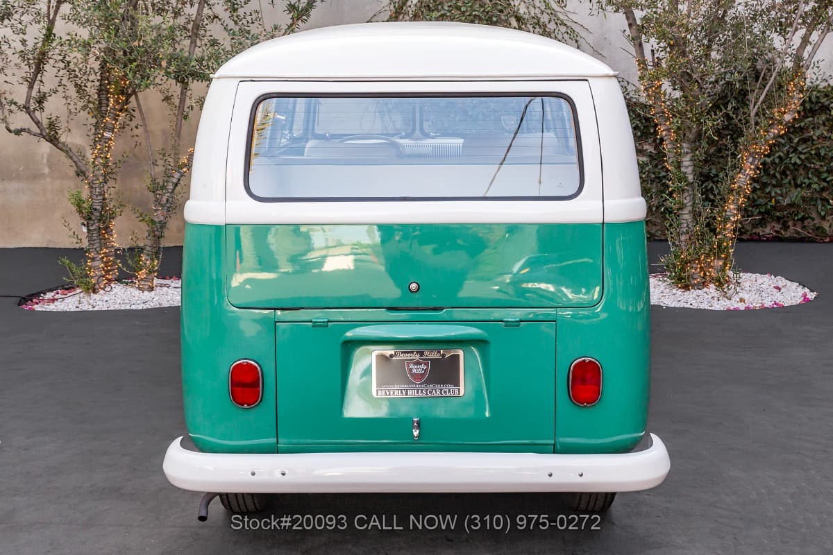 1966 Volkswagen Type 2 Bus thumbnail 4