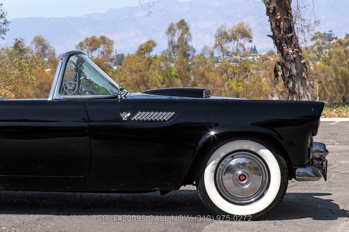 1955 Ford Thunderbird Convertible thumbnail 16