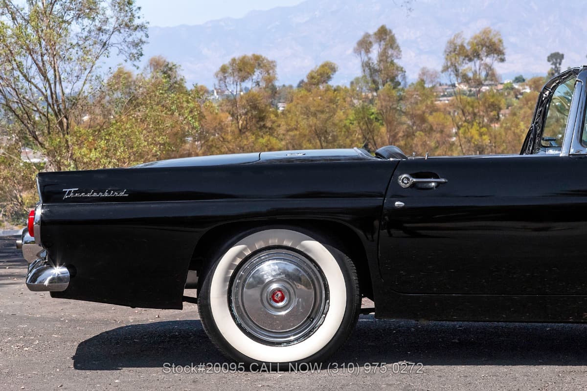 1955 Ford Thunderbird Convertible thumbnail 17
