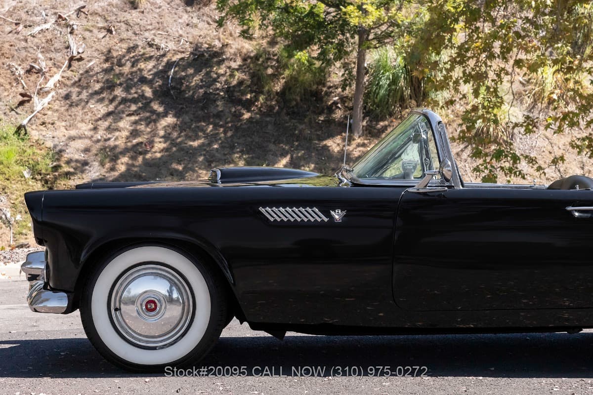 1955 Ford Thunderbird Convertible thumbnail 18