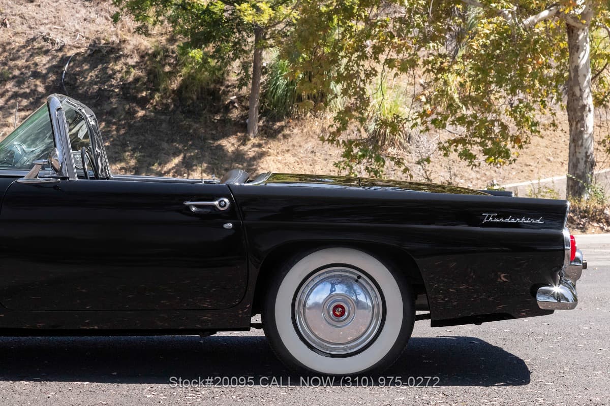 1955 Ford Thunderbird Convertible thumbnail 17