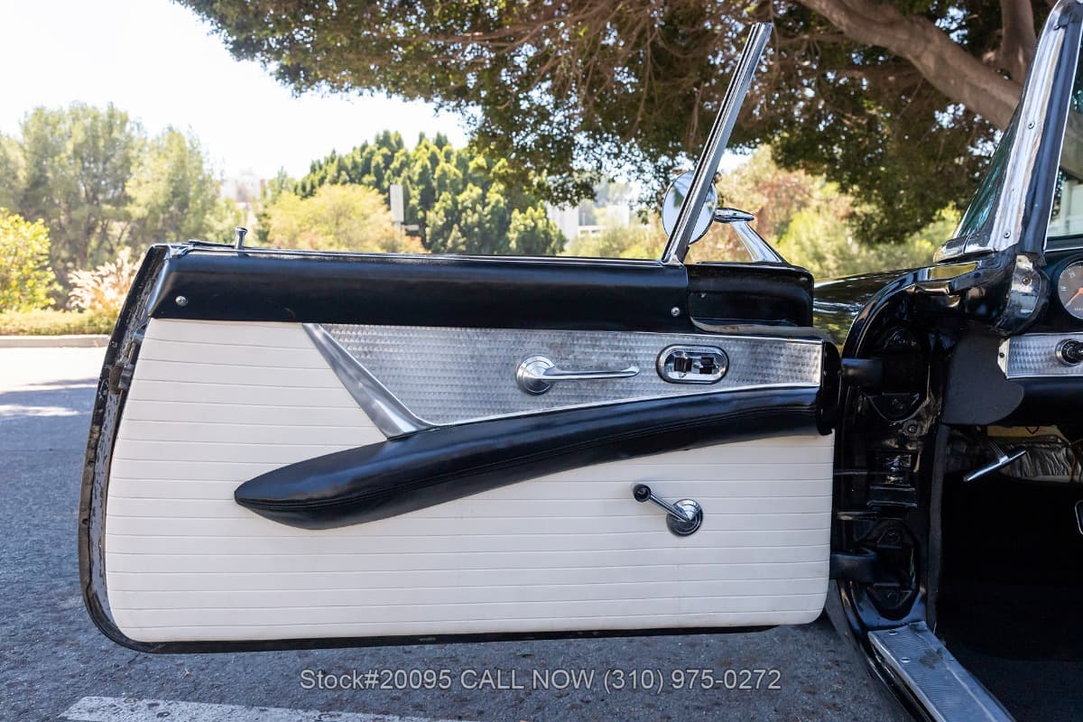 1955 Ford Thunderbird Convertible thumbnail 20