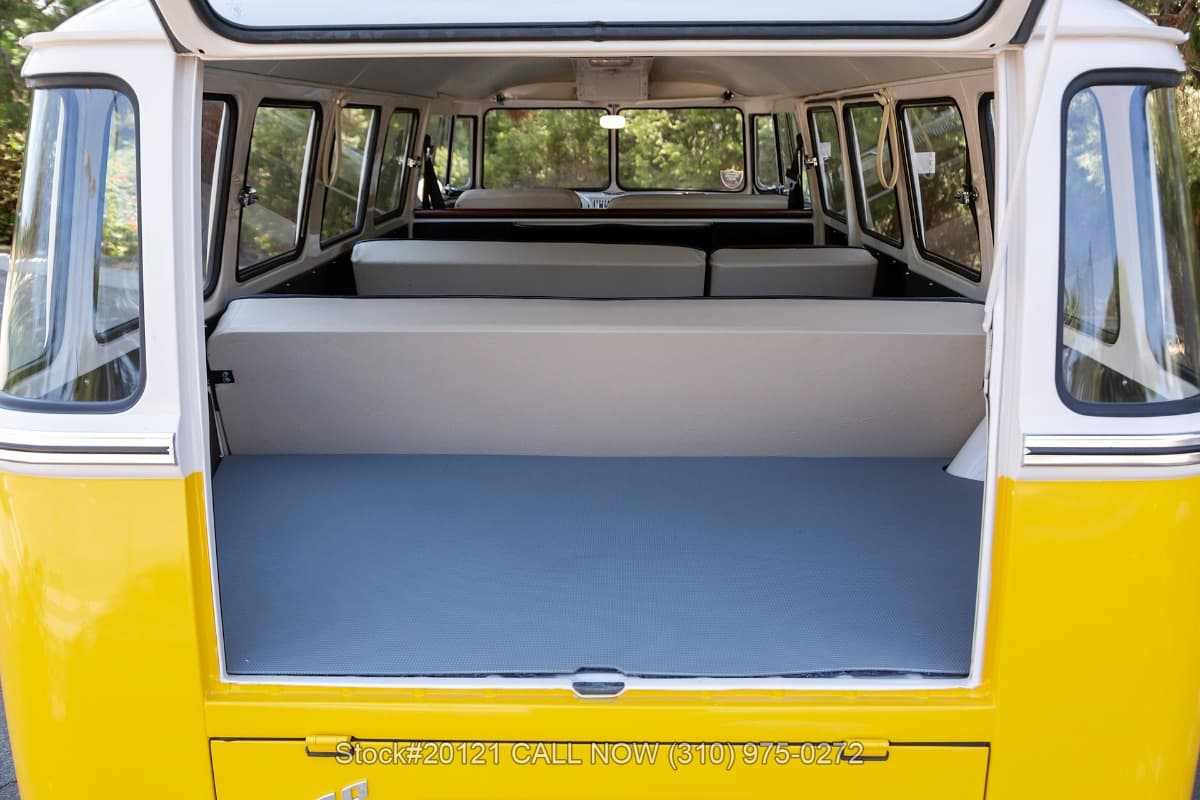 1974 Volkswagen 15-Window Brazilian-built Type 2 Deluxe Bus thumbnail 20
