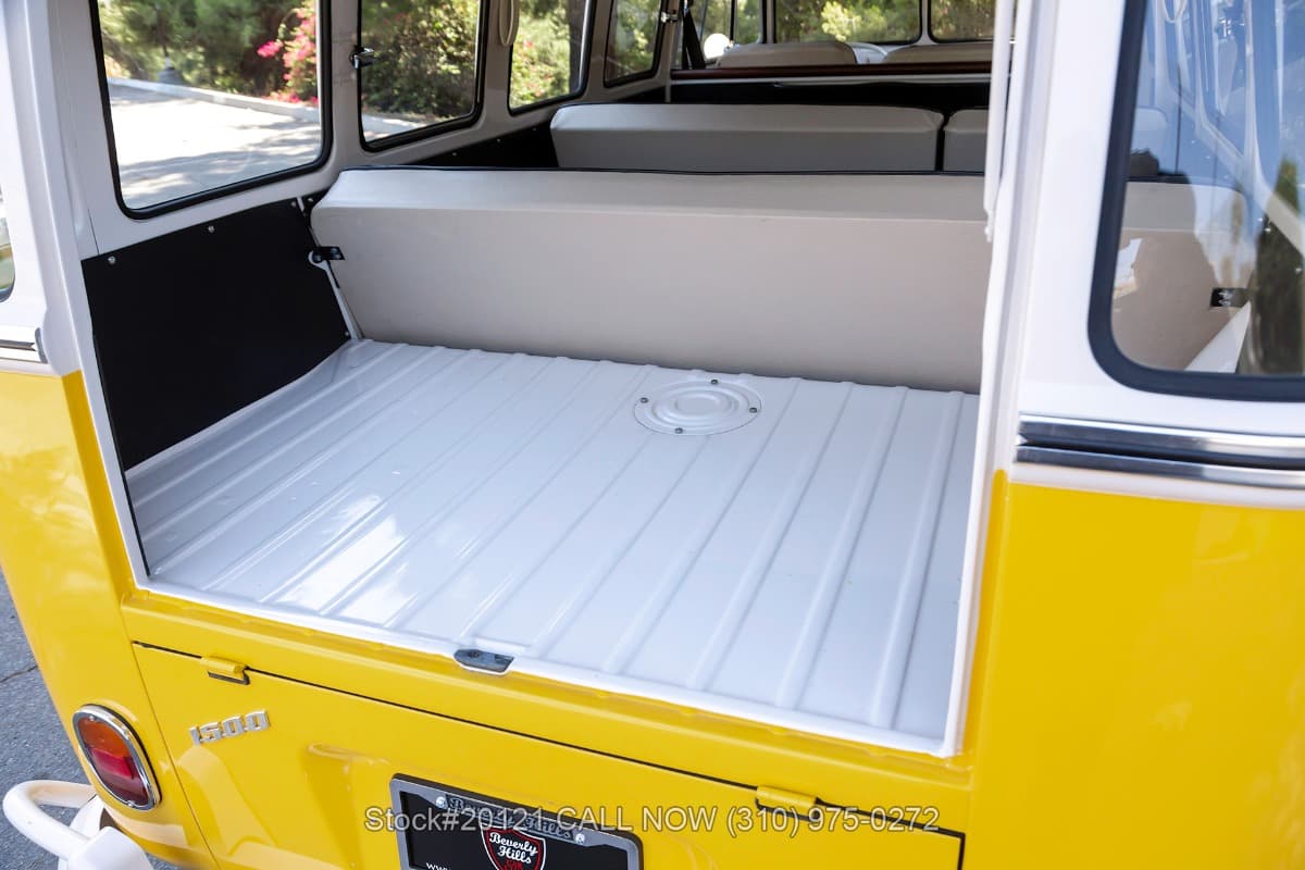 1974 Volkswagen 15-Window Brazilian-built Type 2 Deluxe Bus thumbnail 22