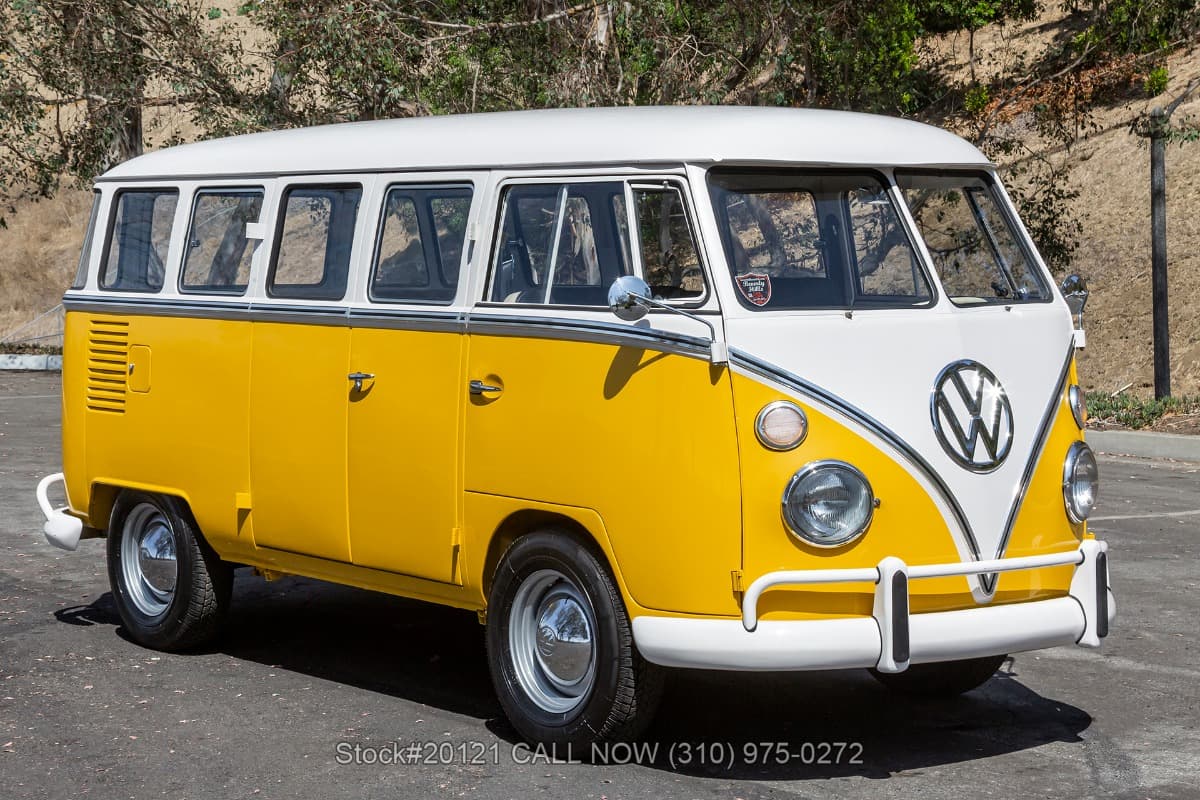 1974 Volkswagen 15-Window Brazilian-built Type 2 Deluxe Bus thumbnail 3