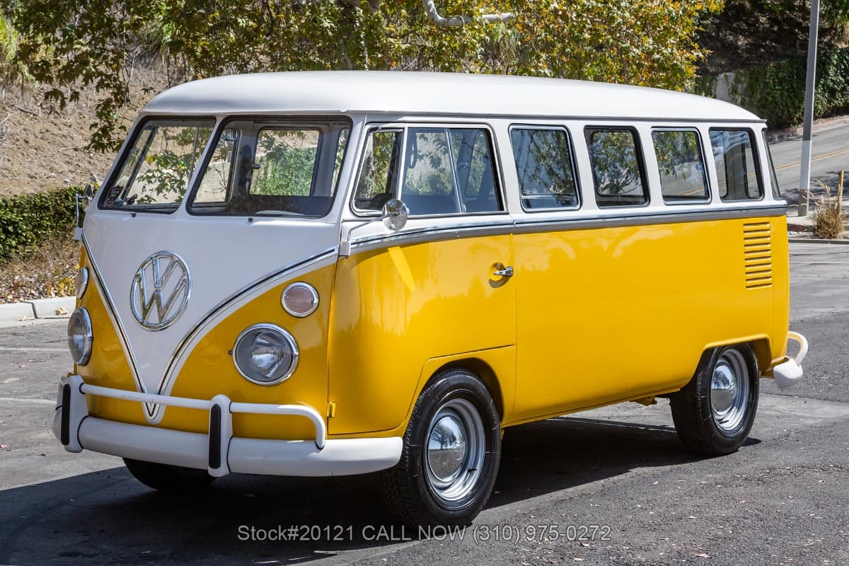 1974 Volkswagen 15-Window Brazilian-built Type 2 Deluxe Bus thumbnail 7