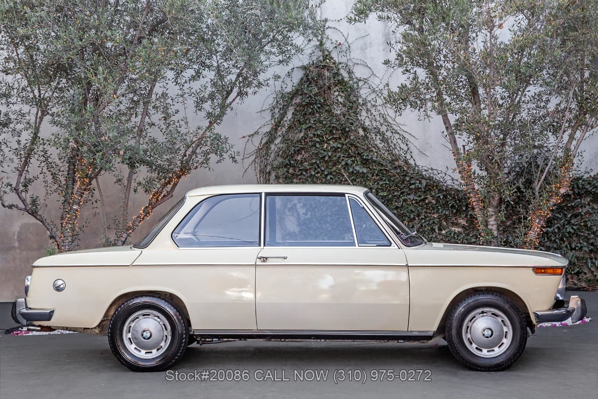1968 BMW 1600-2 4-Speed thumbnail 3